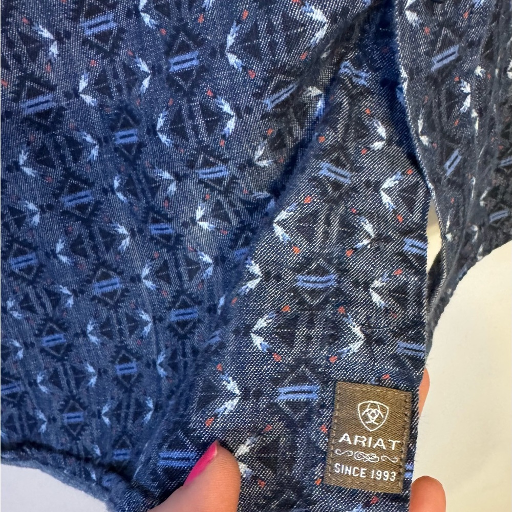 Ariat Men's Navy Patterned Button Up - image 10